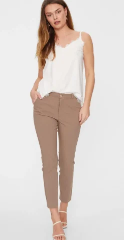 Top med blonde offwhite
