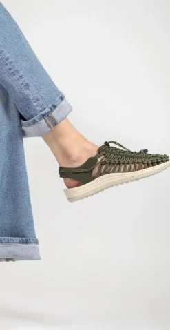 Trendy sandal khaki