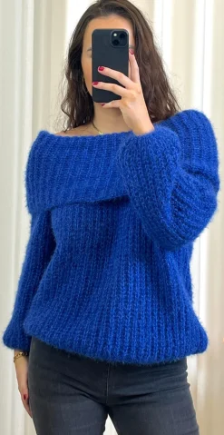 Veronica off shoulder strik royalblå LikeLondon