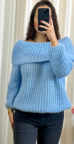 Veronica off shoulder strik lysblå LikeLondon