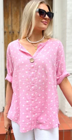Vibe bluse med prikker og træknap pink LikeLondon