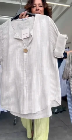 Vibe bluse med striber og træknap beige LikeLondon